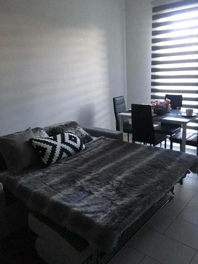 My Home Apartment Mira Exterior foto